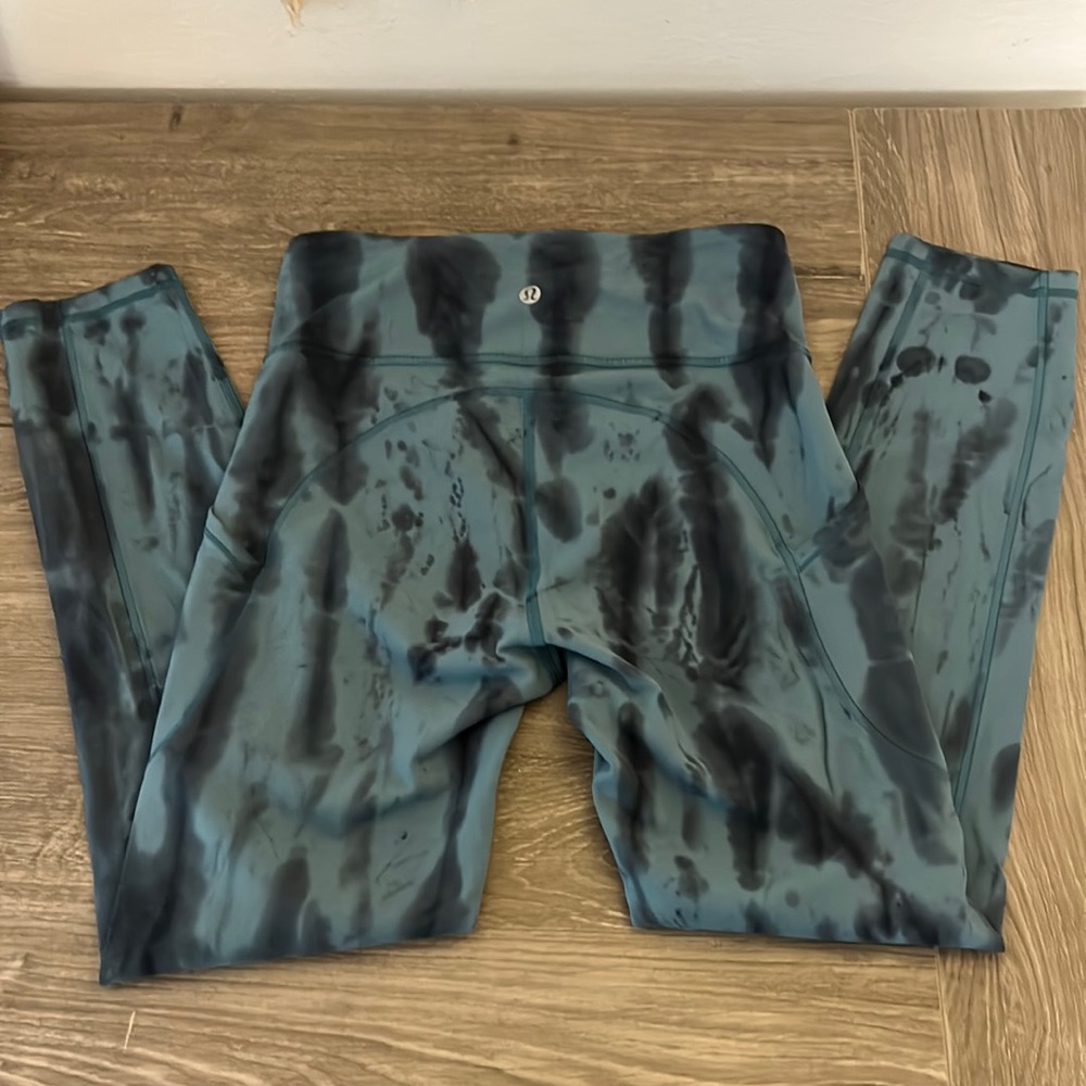 Lululemon Invigorate High-Rise Tight 25" *Wash teal and blue